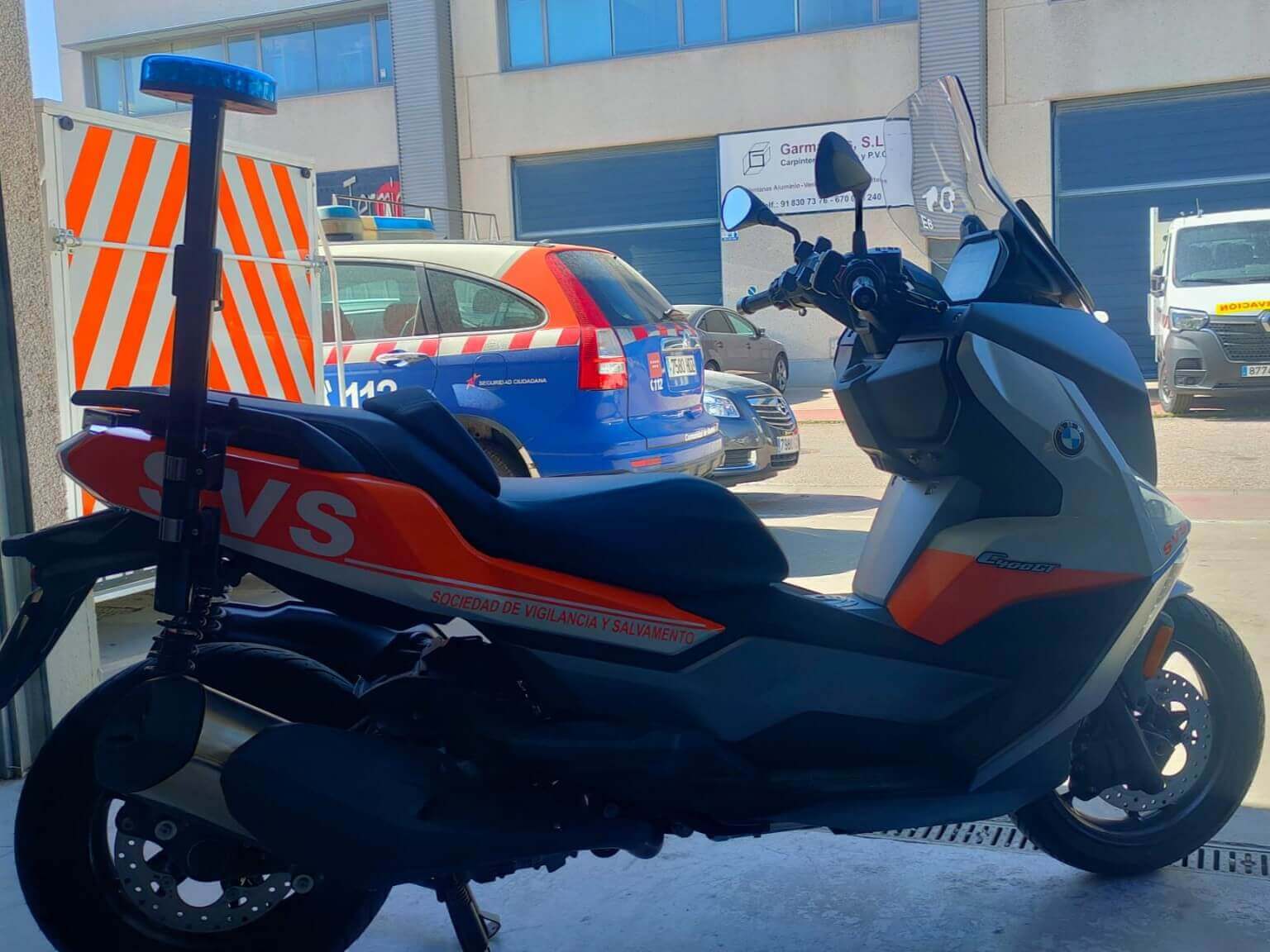 seguridad rotulacion iluminacion mastil yamaha